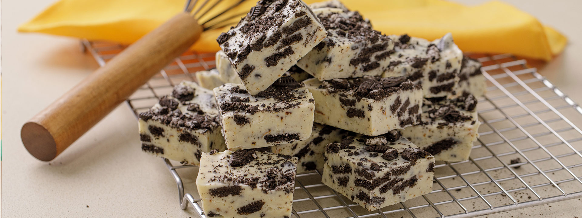 TURRÓN DE CHOCOLATE BLANCO