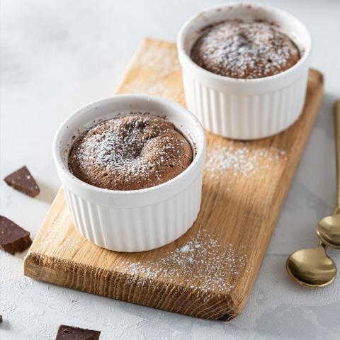 Postre De Soufflé De Chocolate Corona​